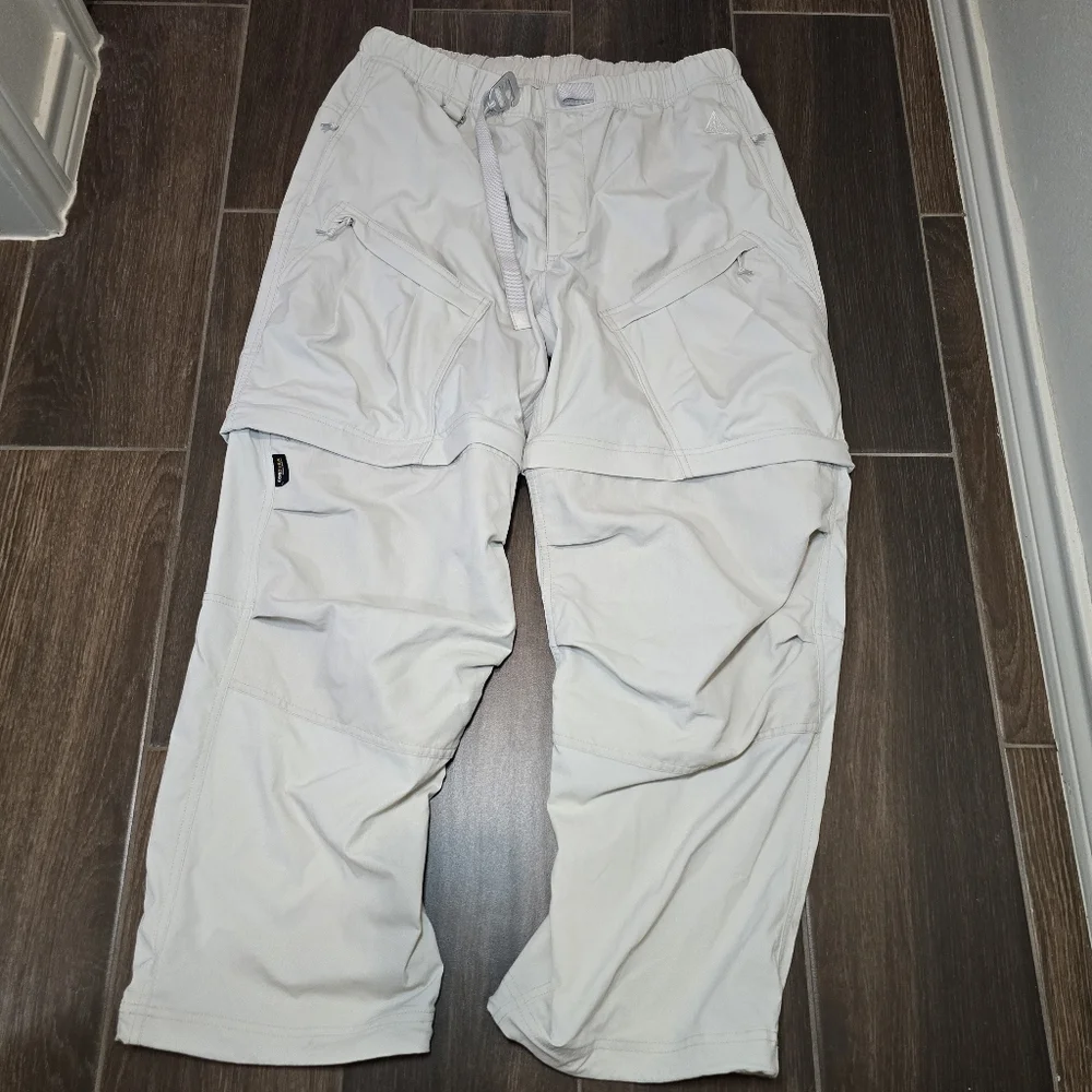 Nike ACG Smith Summit Cargo Pants DN3943-104 Summit White Mens Size Large New